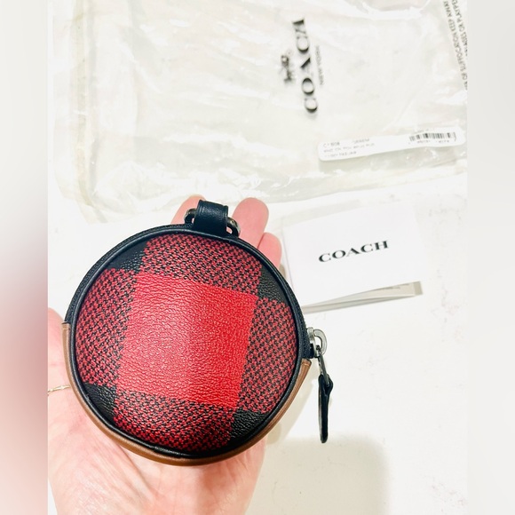 New Coach Round Coin Case With Buffalo Plaid Print - Deadstock RARE - Picture 9 of 16